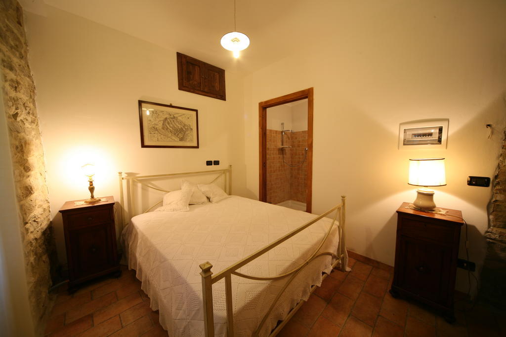 Borgo Di Cortolla Βίλα Pietralunga  Δωμάτιο φωτογραφία
