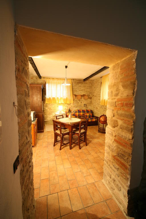 Borgo Di Cortolla Βίλα Pietralunga  Δωμάτιο φωτογραφία